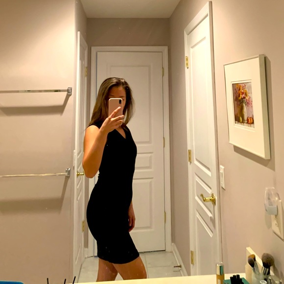 Quinn LBD - Picture 2 of 7
